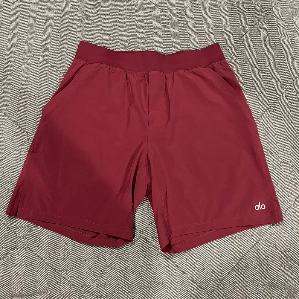 alo yoga men’s 7” repetition shorts